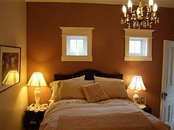 Plum Grove Inn Iowa City Bagian luar foto